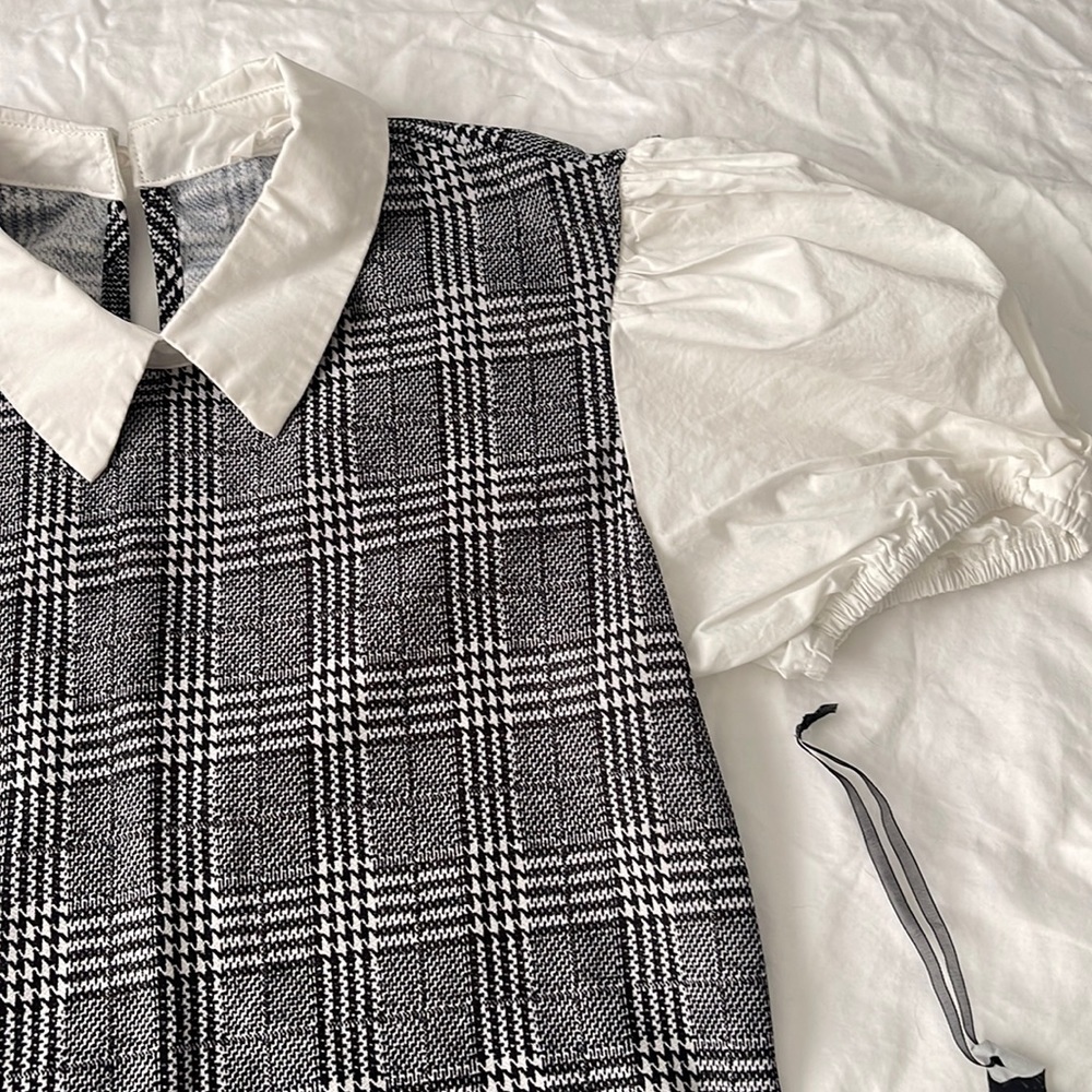 Collared top - Picture 2 of 3